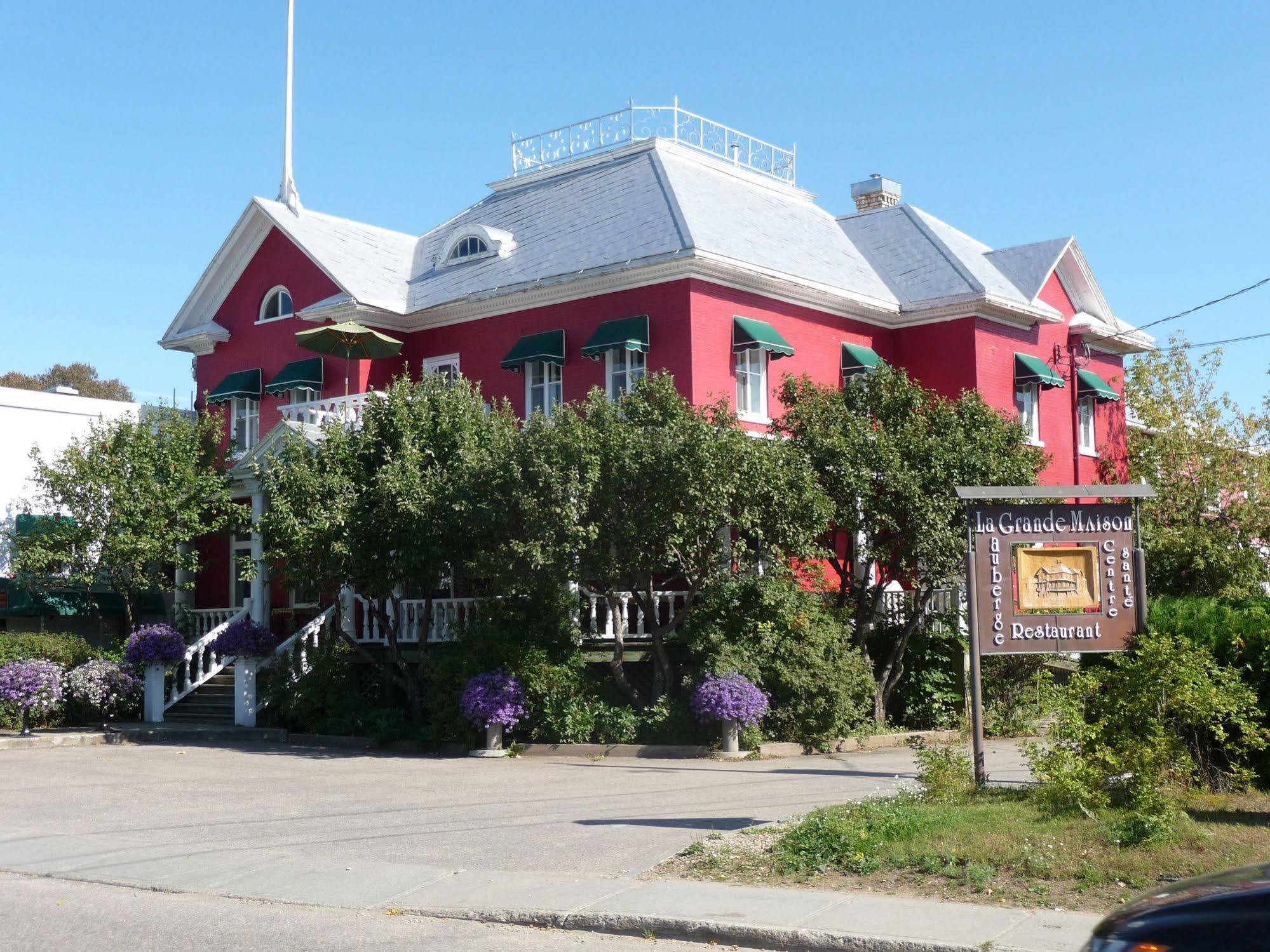 Hotel-Auberge La Grande Maison Et Spa 베생폴 외부 사진